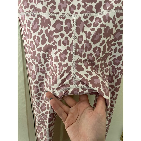 Spiritual Gangster Intent High Rise 7/8 Pink Leopard Leggings Size Medium - Picture 5 of 6